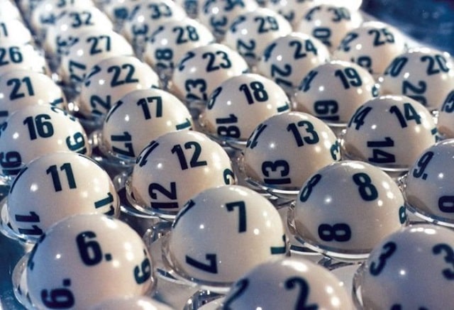 Chiến Lược Phân Bổ Theo Độ Tin Cậy